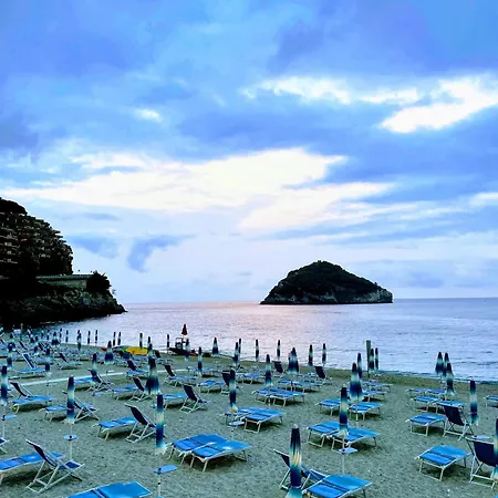 Acquamarina 20 公寓 贝尔杰吉